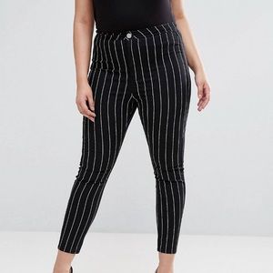 High waisted striped jegging.
